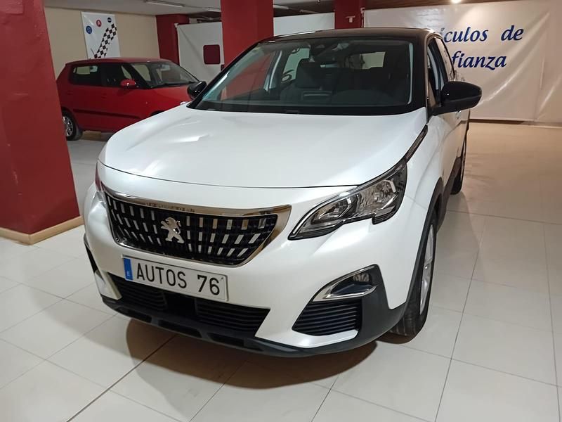 Usado Peugeot 3008 Active 130 CV (95 kW) 2020 Blanco SUV