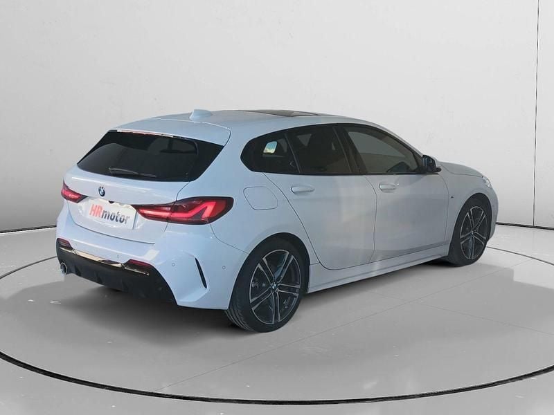 Usado BMW 118 M Sport 136 CV (100 kW) 2023 Blanco Utilitario