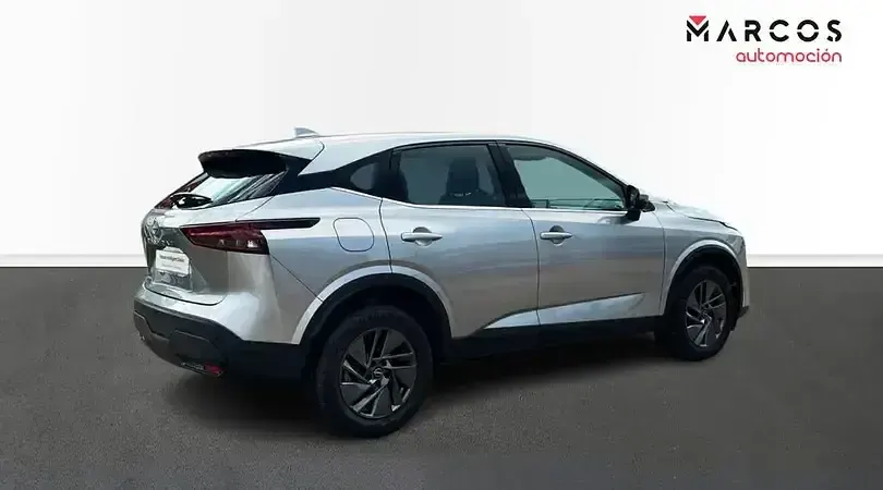 Usado Nissan Qashqai Acenta 158 CV (116 kW) 2024 Plata diamante SUV