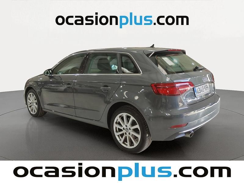 Usado Audi A3 Sportback Design 116 CV (85 kW) 2018 Gris Utilitario