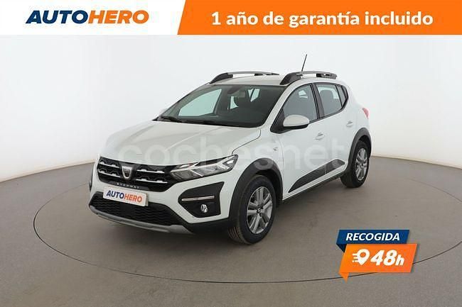 Usado Dacia Sandero Comfort 91 CV (66 kW) 2021 Blanco Utilitario