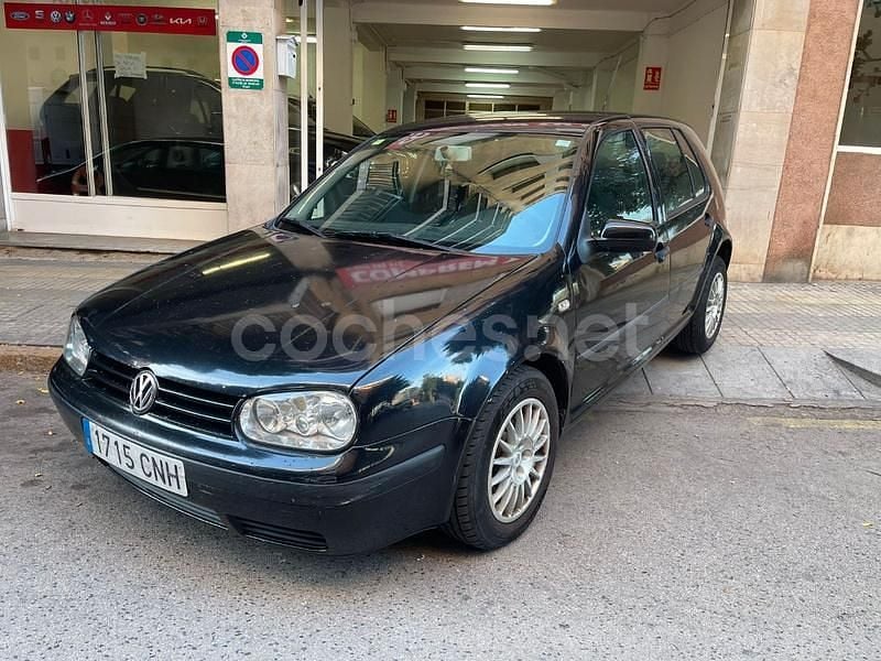 Negro Usado 2002 VW Golf IV Highline Berlina | 3000 € (Buen precio) - Imagen 1/4