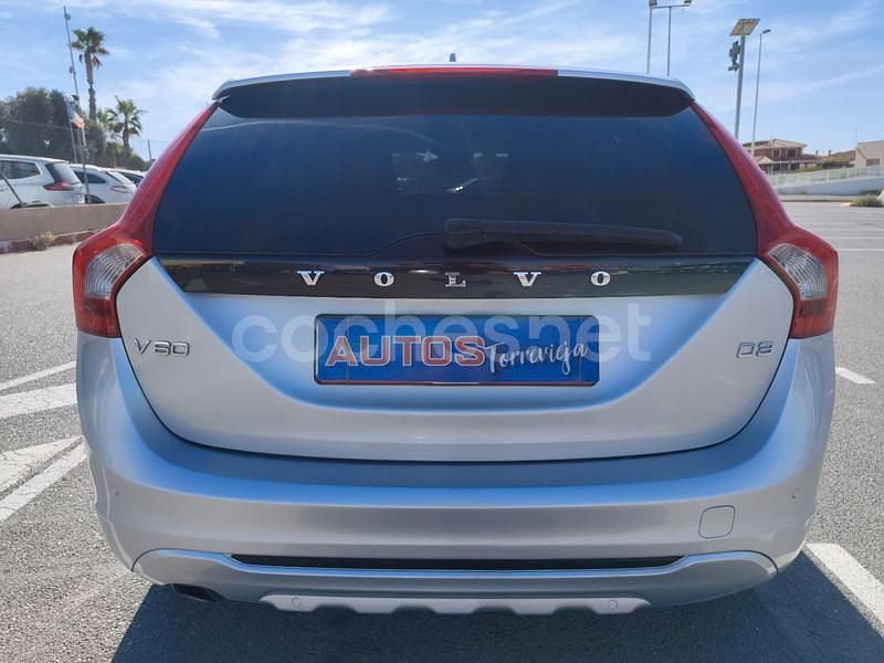 Usado Volvo V60 Momentum 163 CV (119 kW) 2011 Gris / plata Familiar