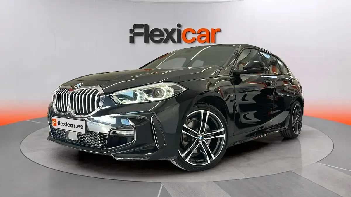 Usado BMW 118 140 CV (102 kW) 2020 Negro Berlina