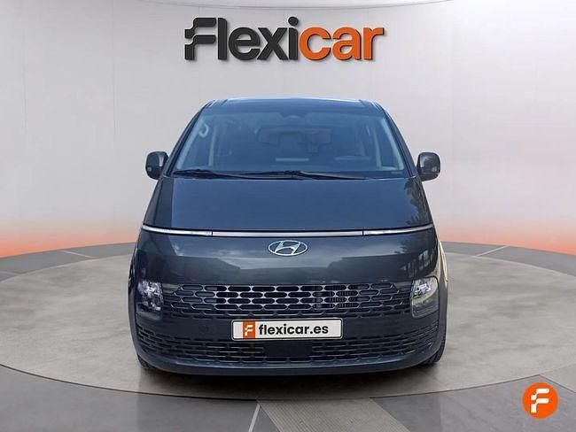Usado Hyundai Staria 177 CV (130 kW) 2023 Gris Monovolumen