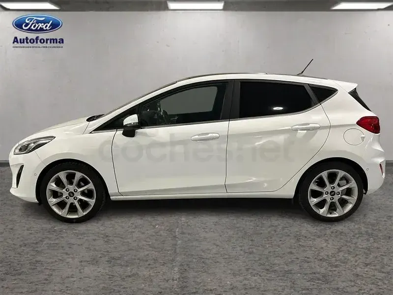 Usado Ford Fiesta Titanium 86 CV (63 kW) 2017 Blanco Utilitario