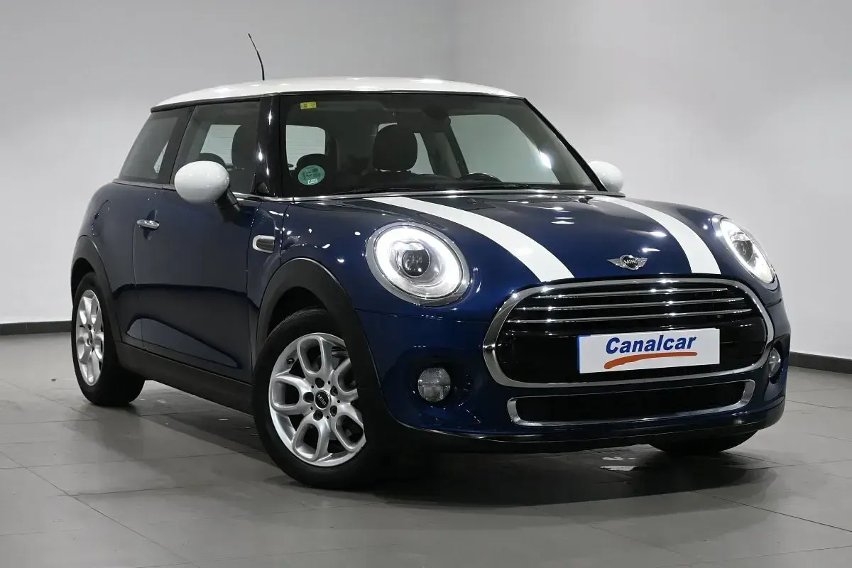 Usado Mini Cooper D 116 CV (85 kW) 2016 Azul Utilitario