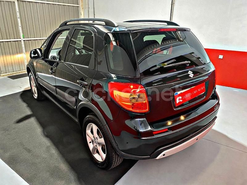 Usado Suzuki SX4 GLX 107 CV (78 kW) 2007 Negro SUV
