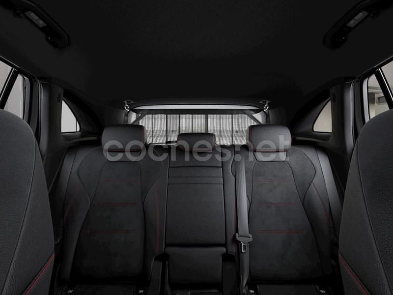 Usado Mercedes GLA200 AMG line 150 CV (110 kW) 2025 Gris montaña SUV