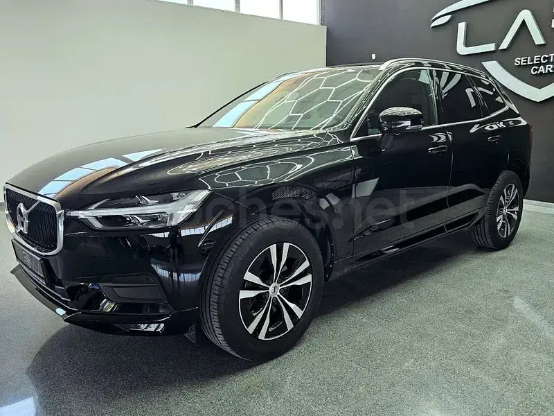Usado Volvo XC60 Momentum 190 CV (139 kW) 2020 Negro SUV
