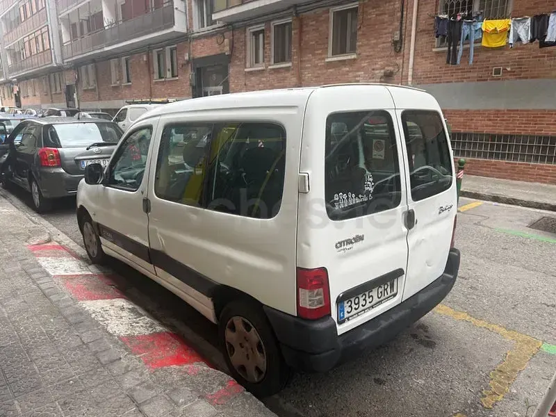 Usado Citroën Berlingo First 75 CV (55 kW) 2009 Blanco Monovolumen