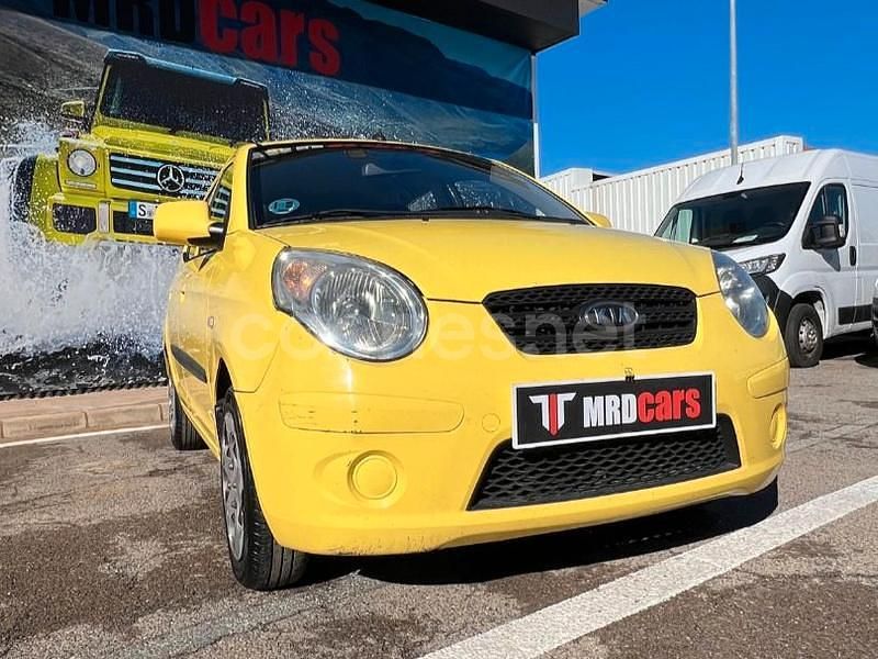 Usado Kia Picanto 62 CV (45 kW) 2011 Amarillo Utilitario