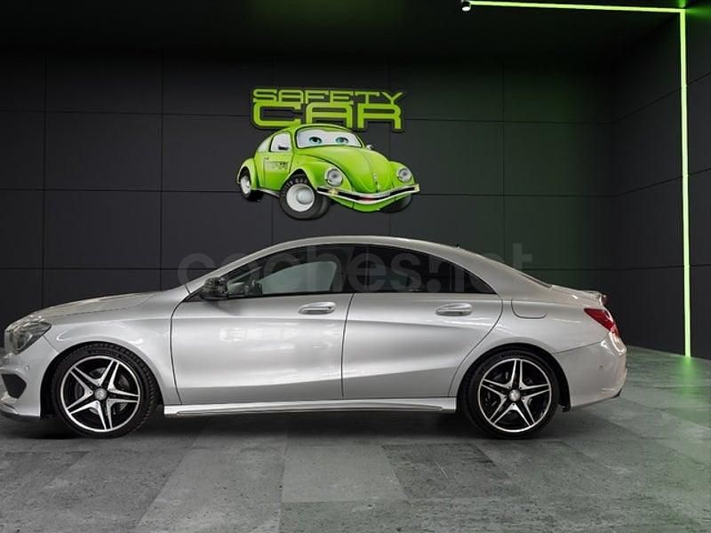Usado Mercedes CLA220 170 CV (125 kW) 2014 Gris / plata Berlina