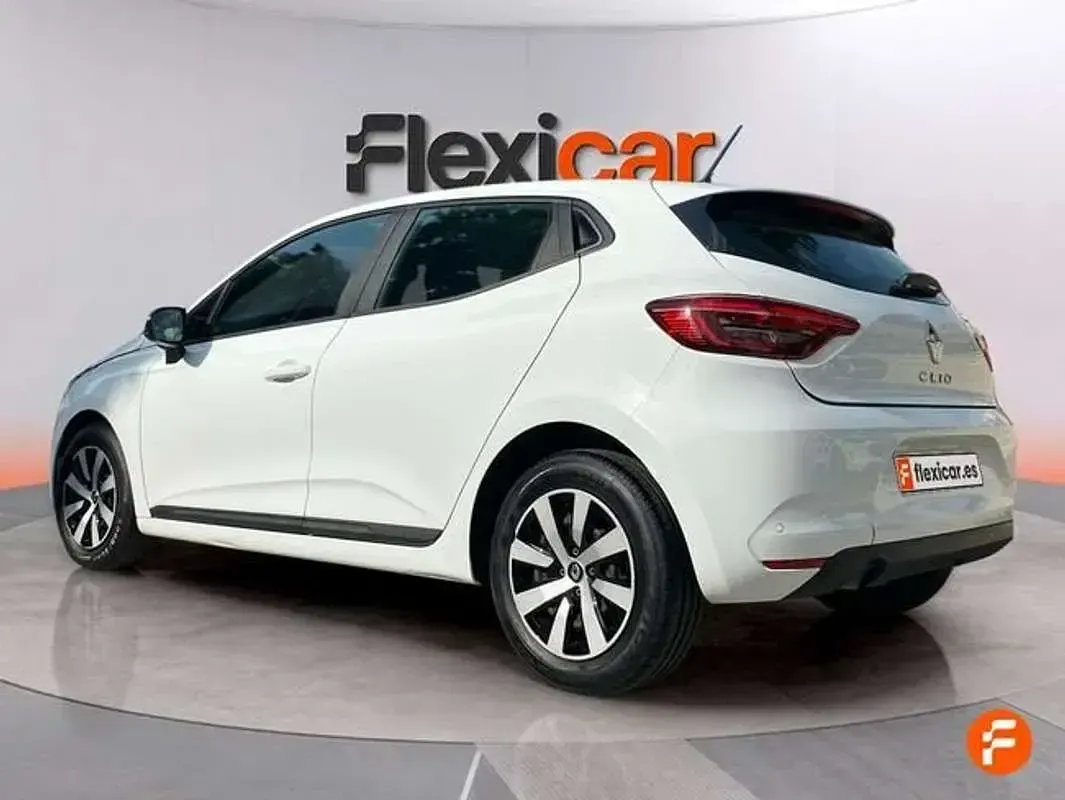 Usado Renault Clio Equilibre 101 CV (74 kW) 2022 Blanco Utilitario