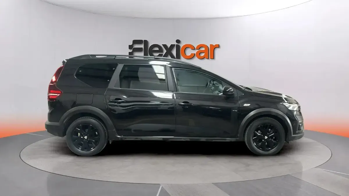 Usado Dacia Jogger Extreme 101 CV (74 kW) 2022 Negro Monovolumen