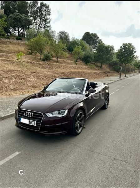 Usado Audi A3 Cabriolet Ambition 150 CV (110 kW) 2014 Granate Descapotable