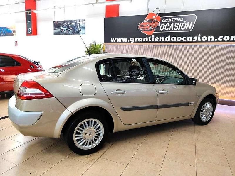 Usado Renault Mégane II Privilege 111 CV (81 kW) 2006 Beige Berlina