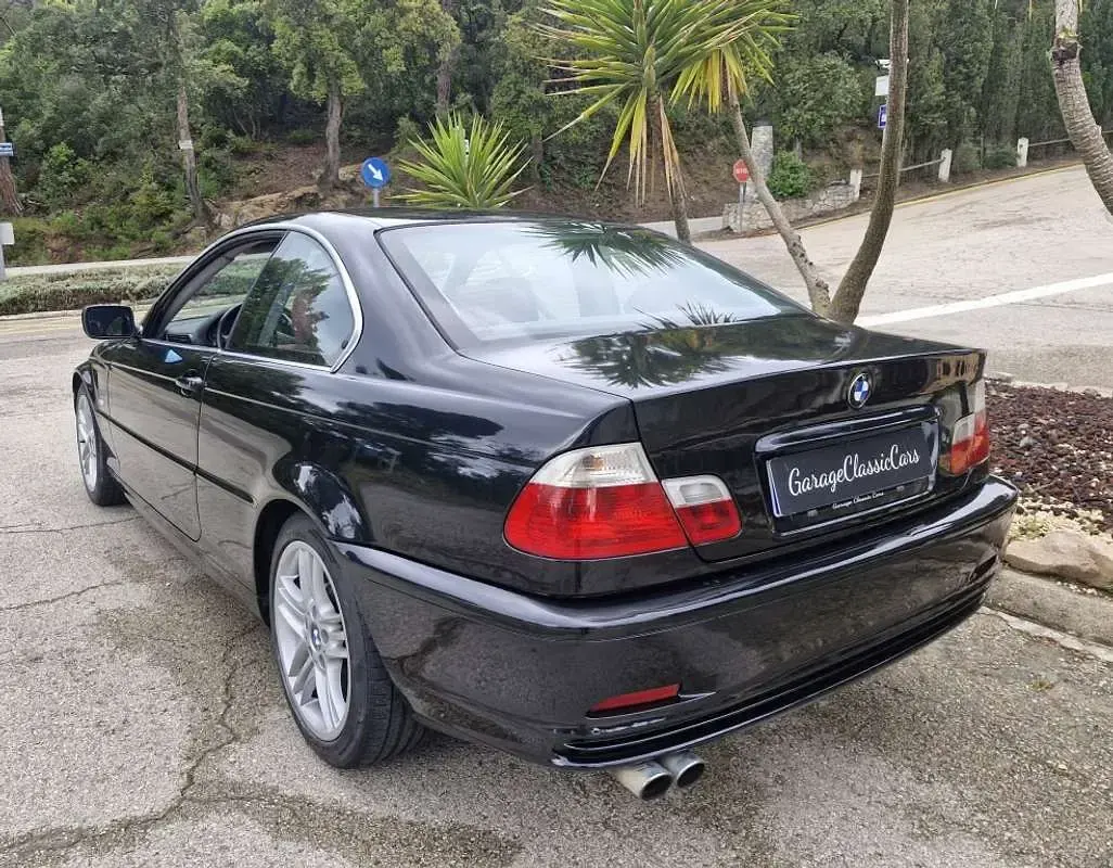 Usado BMW 330 Sport Line 231 CV (169 kW) 2002 Negro Coupe