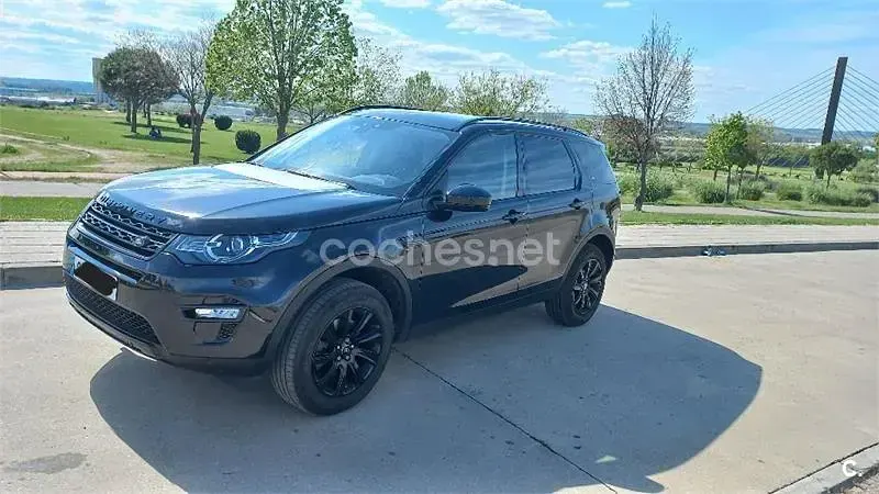 Usado Land Rover Discovery Sport HSE 150 CV (110 kW) 2017 Negro SUV