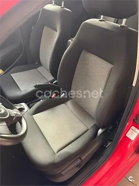 Usado VW Polo Advance 85 CV (62 kW) 2011 Rojo Utilitario