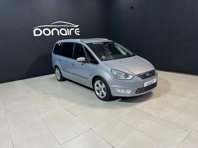 Gris Usado 2014 Ford Galaxy Titanium X Monovolumen | 12.990 € - Imagen 1/4