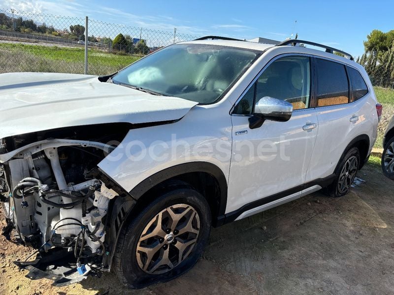 Blanco Usado 2021 Subaru Forester SUV | 8500 € - Imagen 1/4