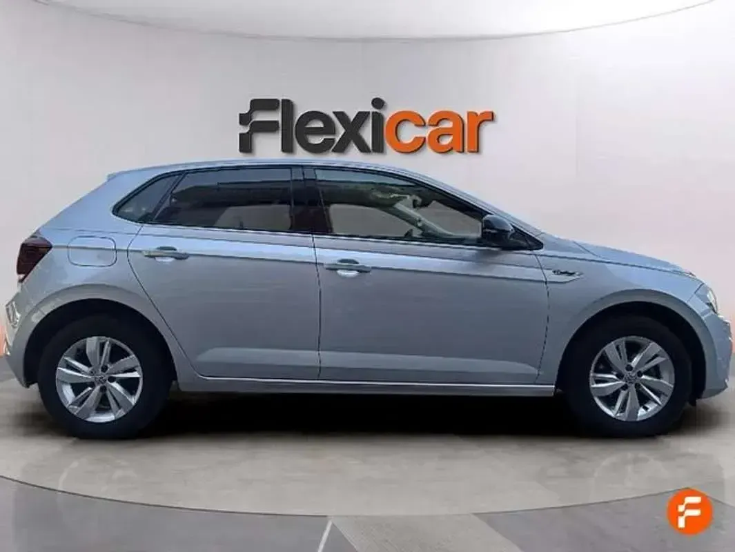 Usado VW Polo R-line 95 CV (69 kW) 2018 Gris Utilitario