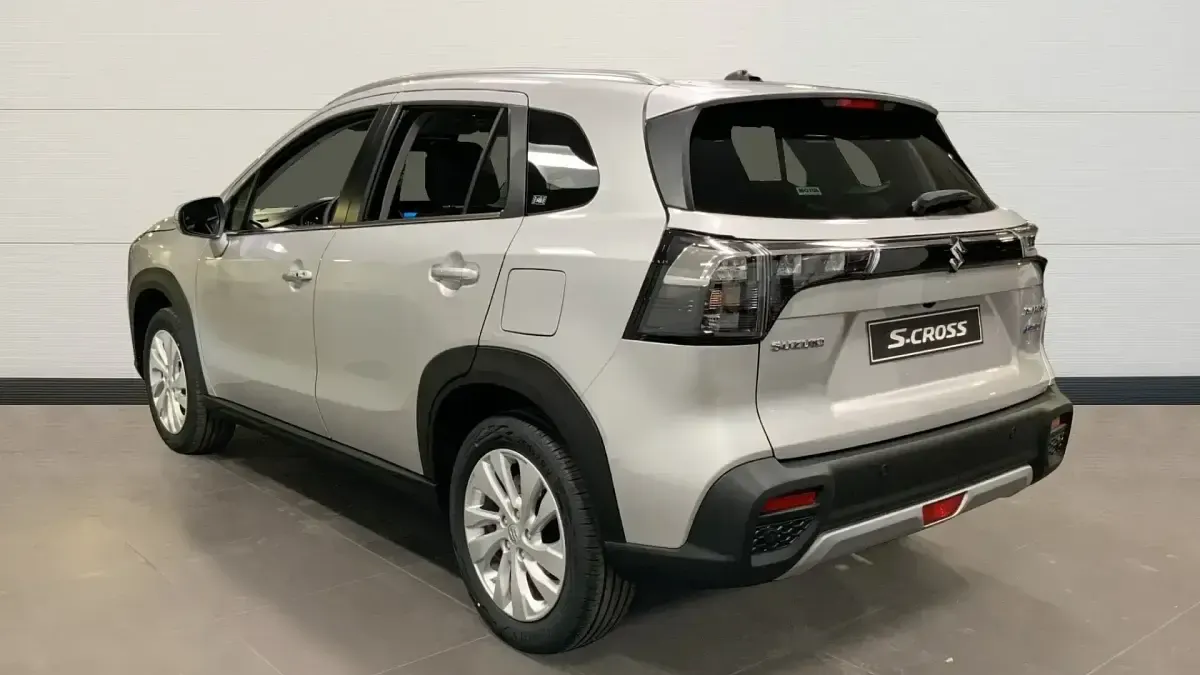 Nuevo Suzuki SX4 S-Cross 110 CV (80 kW) 2025 Gris SUV