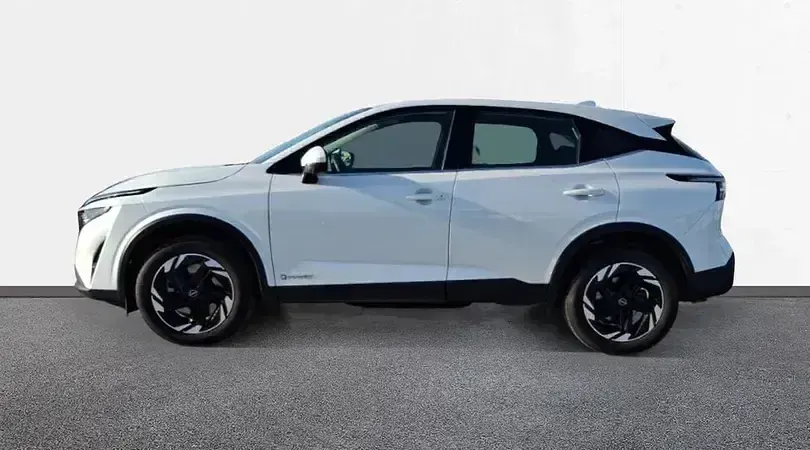 Usado Nissan Qashqai Acenta 190 CV (139 kW) 2024 Lunar white (perlada) SUV