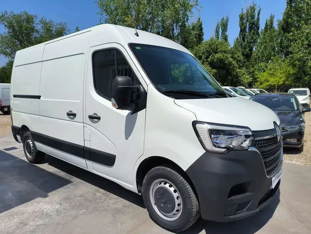 Usado Renault Master 135 CV (99 kW) 2021 Blanco Monovolumen