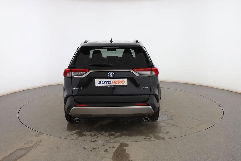 Usado Toyota RAV4 Hybrid Style 218 CV (160 kW) 2025 Negro SUV