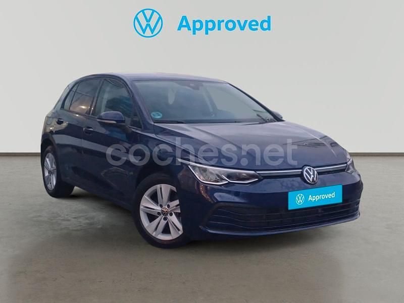 Azul Usado 2022 VW Golf Life Berlina | 20.490 € (Precio justo) - Imagen 1/4