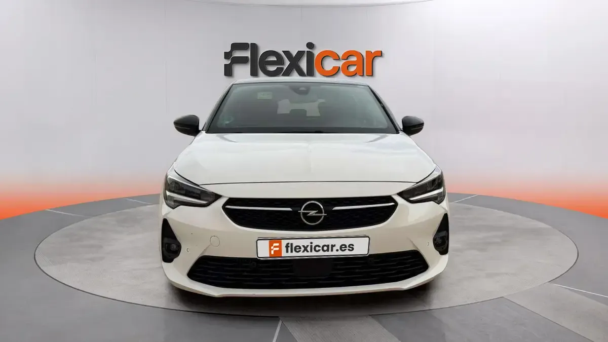 Usado Opel Corsa GS Line 131 CV (96 kW) 2022 Blanco Utilitario