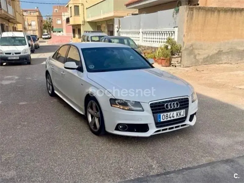 Usado Audi A4 S-Line 150 CV (110 kW) 2012 Blanco Berlina