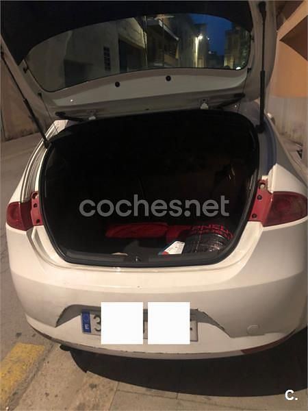 Usado Seat Leon Sport 140 CV (102 kW) 2008 Blanco Utilitario