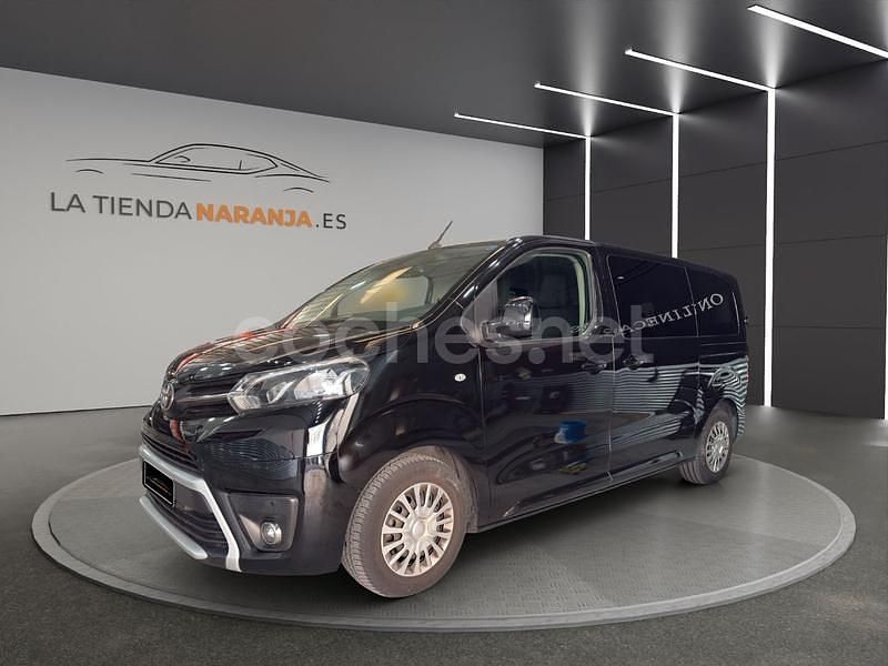 Negro Usado 2021 Toyota Proace Verso Familiar | 27.900 € (Un poco caro) - Imagen 1/4