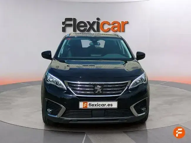 Usado Peugeot 5008 Active 130 CV (95 kW) 2019 Negro SUV