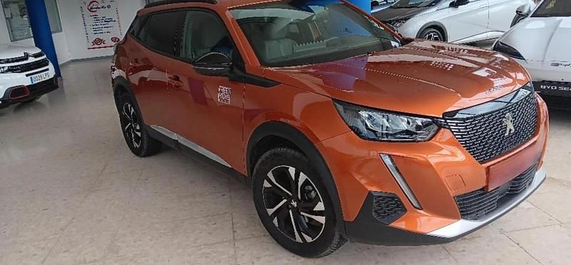 Orange fusion cmetalzadoe Usado 2023 Peugeot 2008 Allure SUV | 20.400 € (Caro) - Imagen 1/4