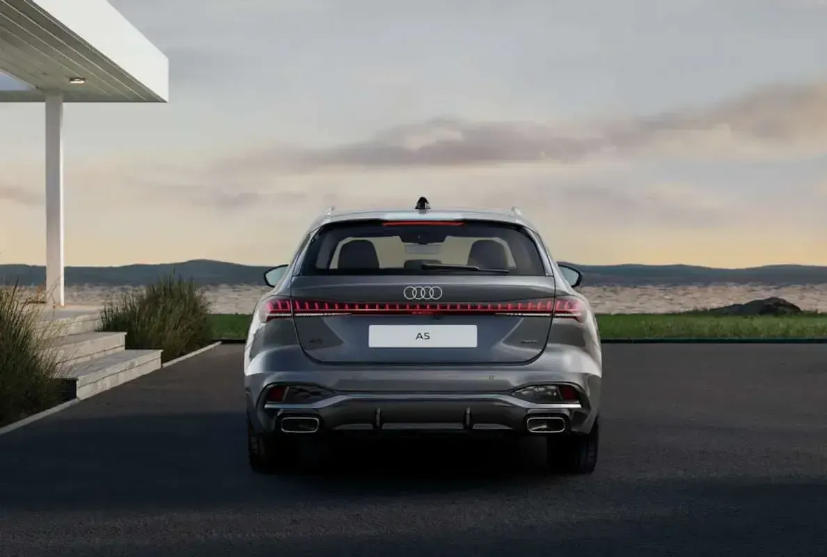 Nuevo Audi A5 S-Line 299 CV (219 kW) 2026 Gris Familiar