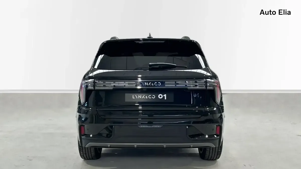 Usado Lynk & Co 01 279 CV (205 kW) 2025 Negro SUV