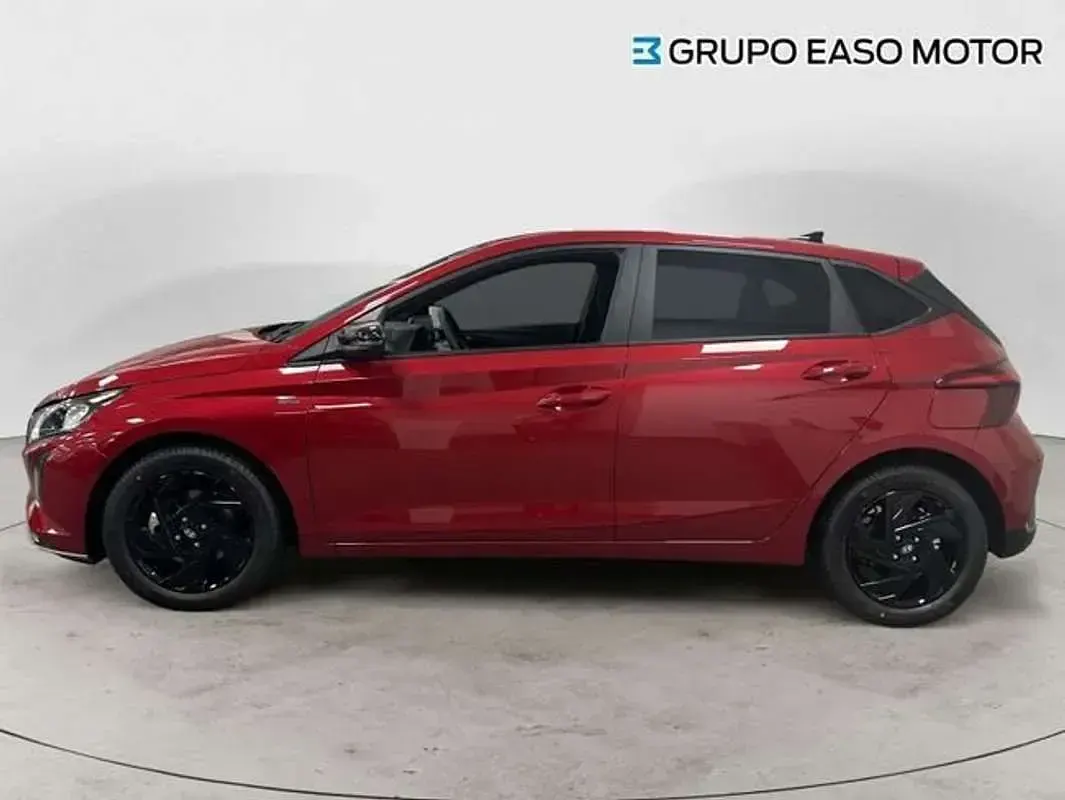 Nuevo Hyundai i20 Blackline 90 CV (66 kW) 2026 Rojo Utilitario