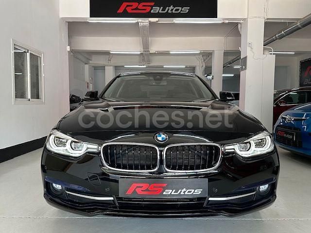 Negro Usado 2017 BMW 318 Comfort Edition Berlina | 16.990 € (Precio justo) - Imagen 1/4