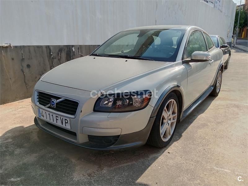 Gris / plata Usado 2007 Volvo C30 Momentum Utilitario | 4100 € (Precio justo) - Imagen 1/1