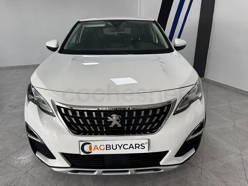 Usado Peugeot 3008 Allure 130 CV (95 kW) 2017 Blanco SUV