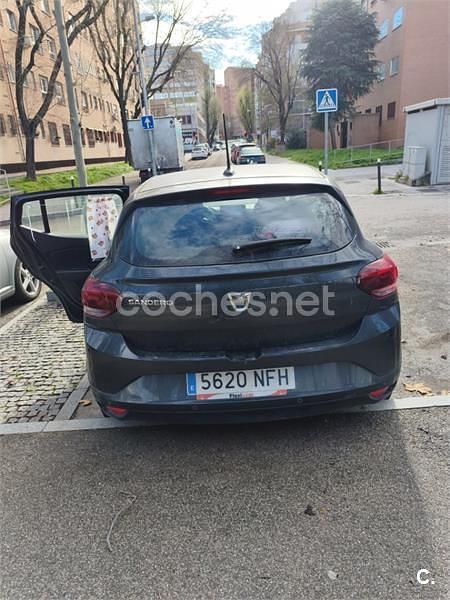 Usado Dacia Sandero Comfort 101 CV (74 kW) 2022 Negro Berlina