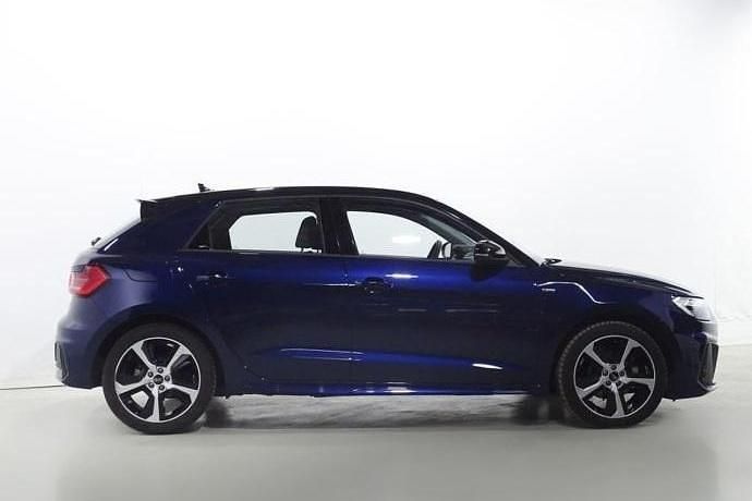Usado Audi A1 Black Edition 116 CV (85 kW) 2025 SUV