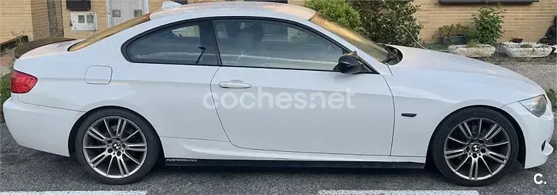 Usado BMW 320 177 CV (130 kW) 2011 Blanco Coupe
