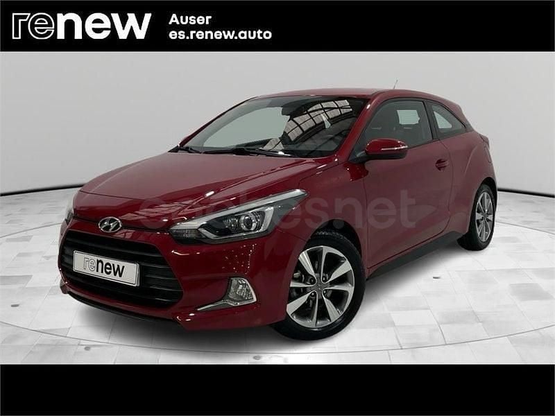Usado Hyundai i20 84 CV (61 kW) 2016 Rojo Berlina