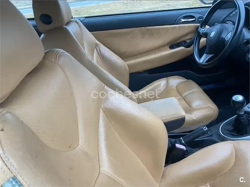 Usado Alfa Romeo GT 150 CV (110 kW) 2006 Negro Coupe
