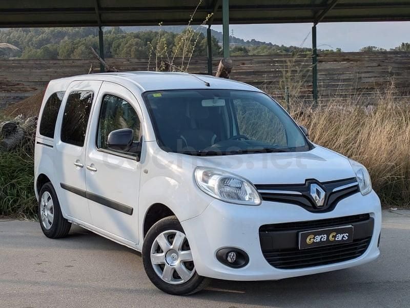 Usado Renault Kangoo Expression 90 CV (66 kW) 2014 Blanco Monovolumen